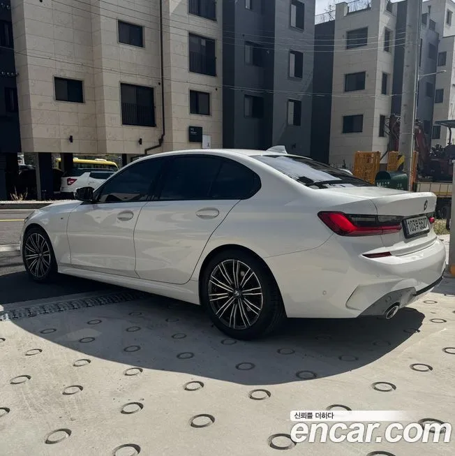 BMW 3-Series 2021 из KR, фото 9