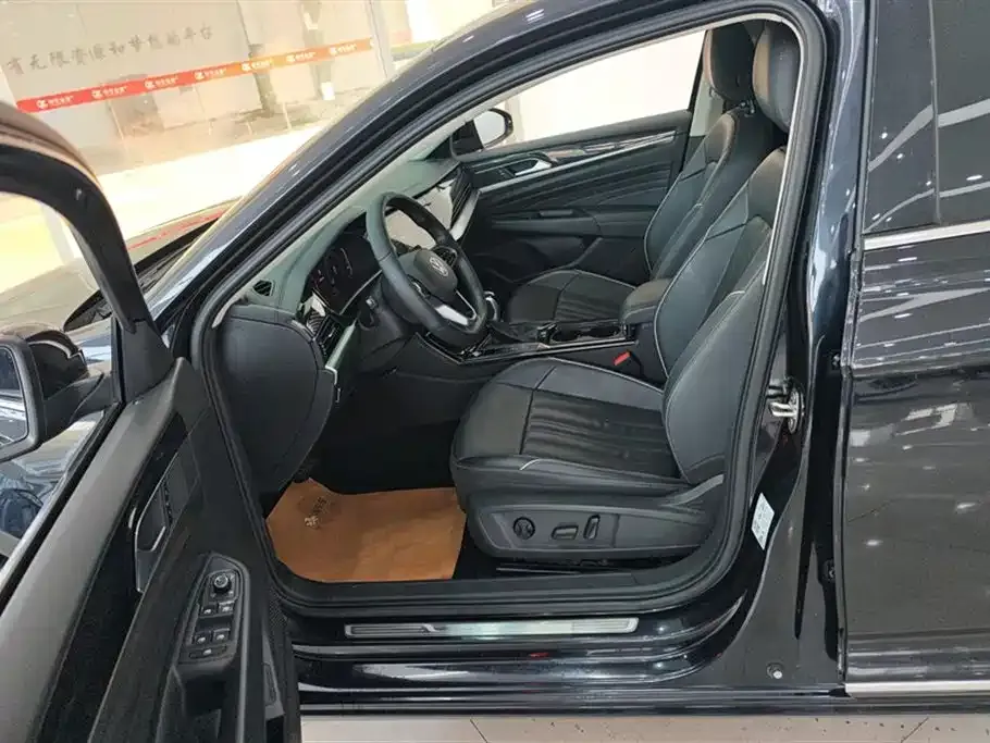 Volkswagen Passat — фото 8