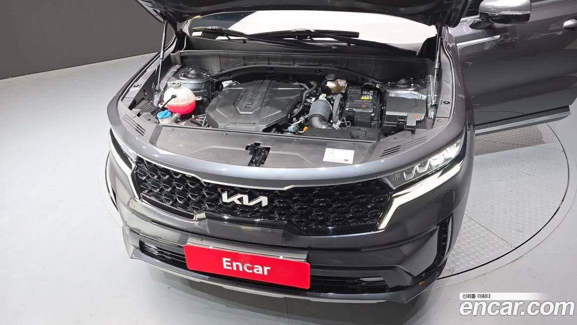 Kia Sorento — фото 10