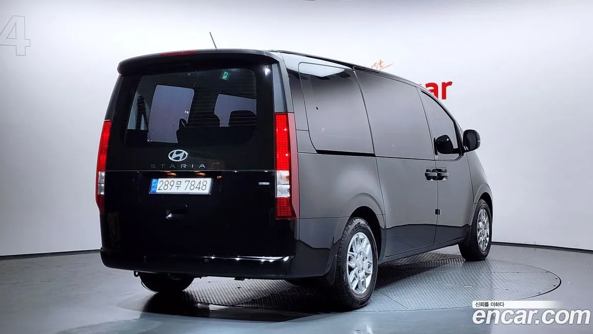 Hyundai Staria 2022 из KR, фото 3