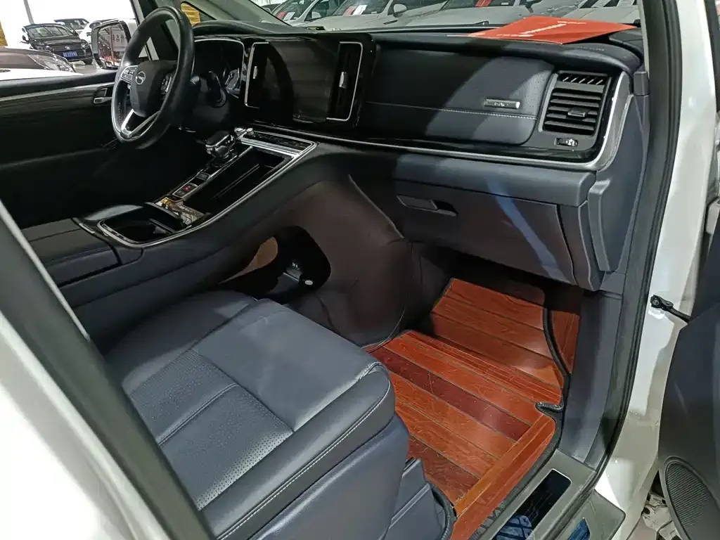 GAC Motor Trumpchi M8 — фото 3