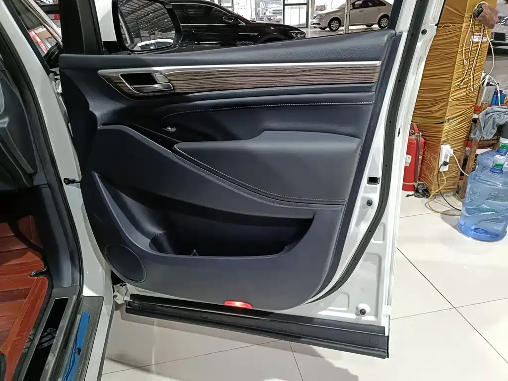 GAC Motor Trumpchi M8 — фото 6