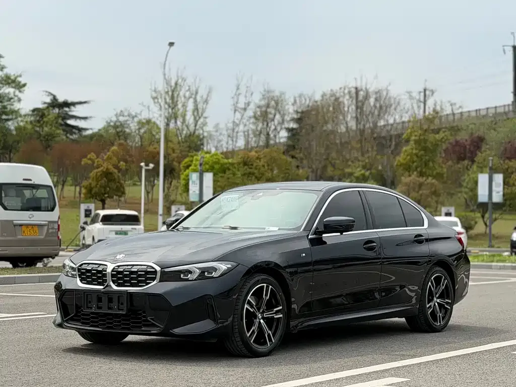 BMW 3 Series — фото 1