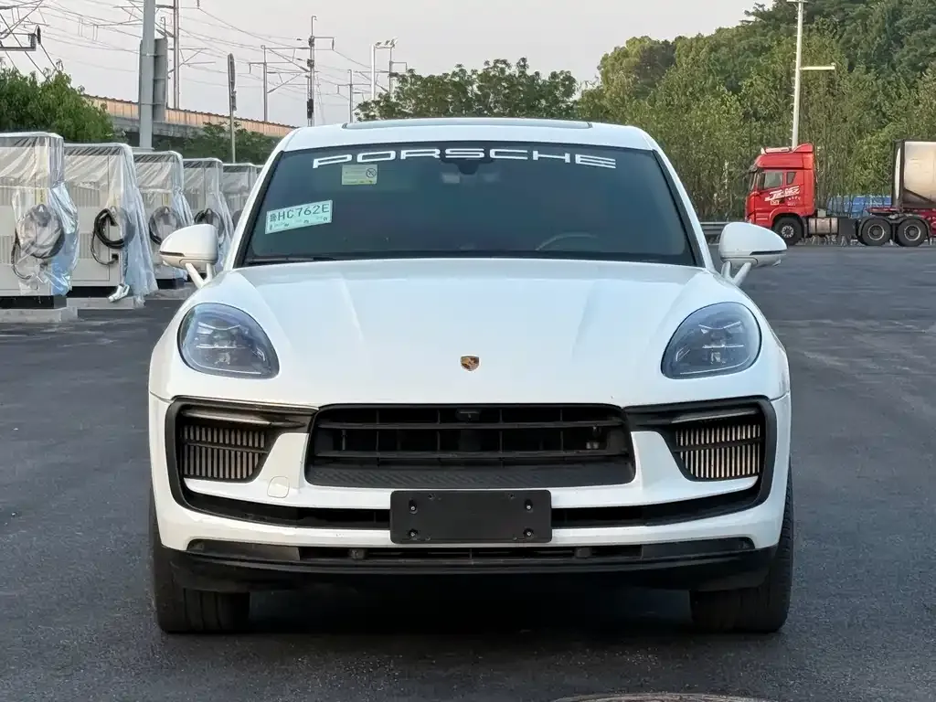 Porsche Macan — фото 9