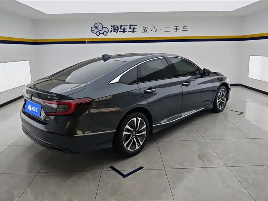 Honda Accord — фото 2