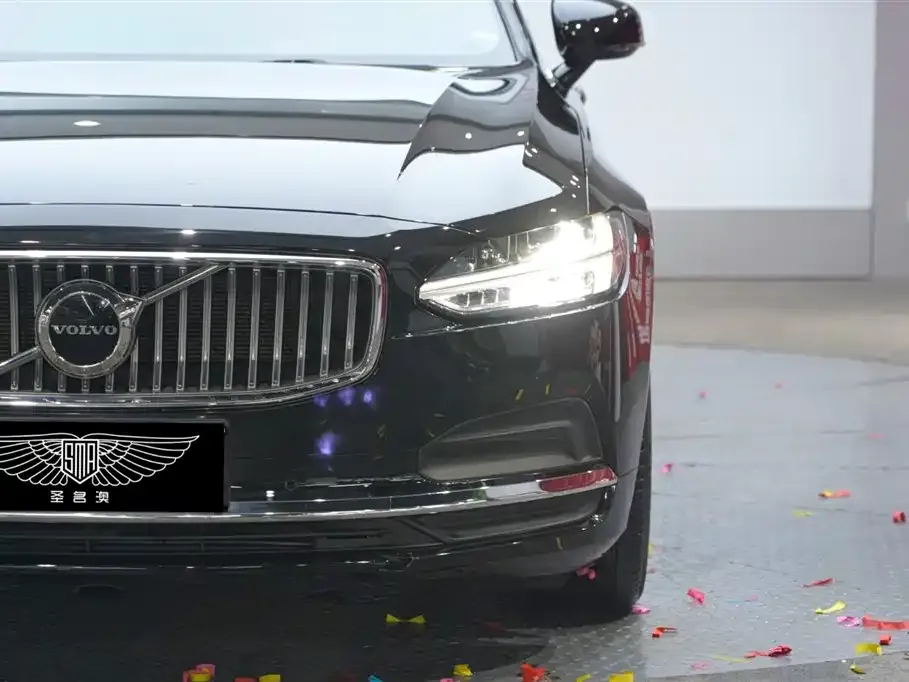 Volvo S90 — фото 3
