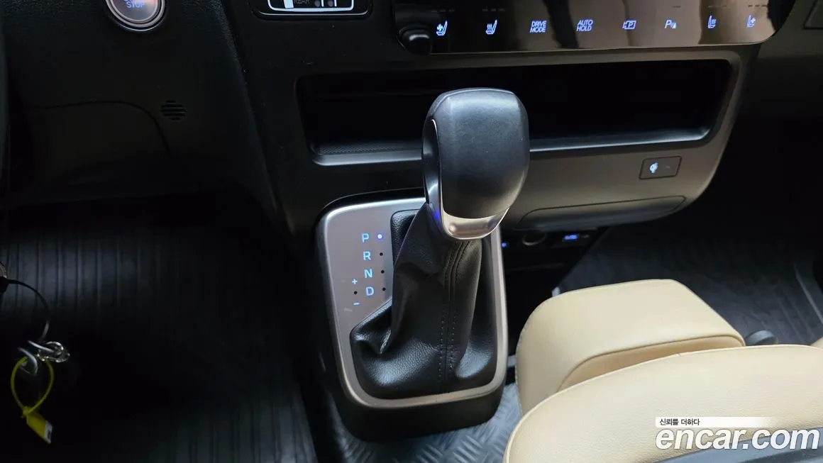 Hyundai Staria — фото 2