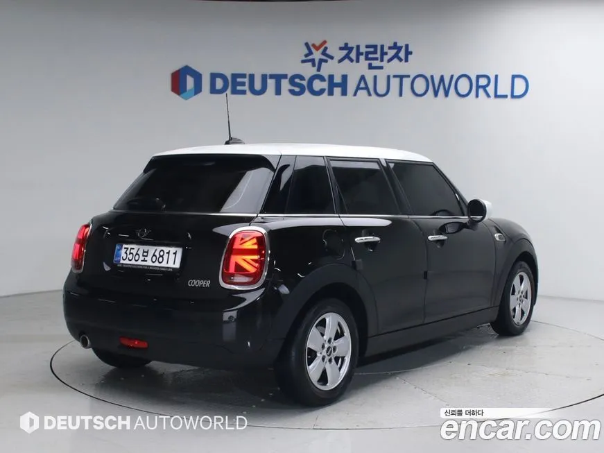 Mini Cooper 2021 из KR, фото 3
