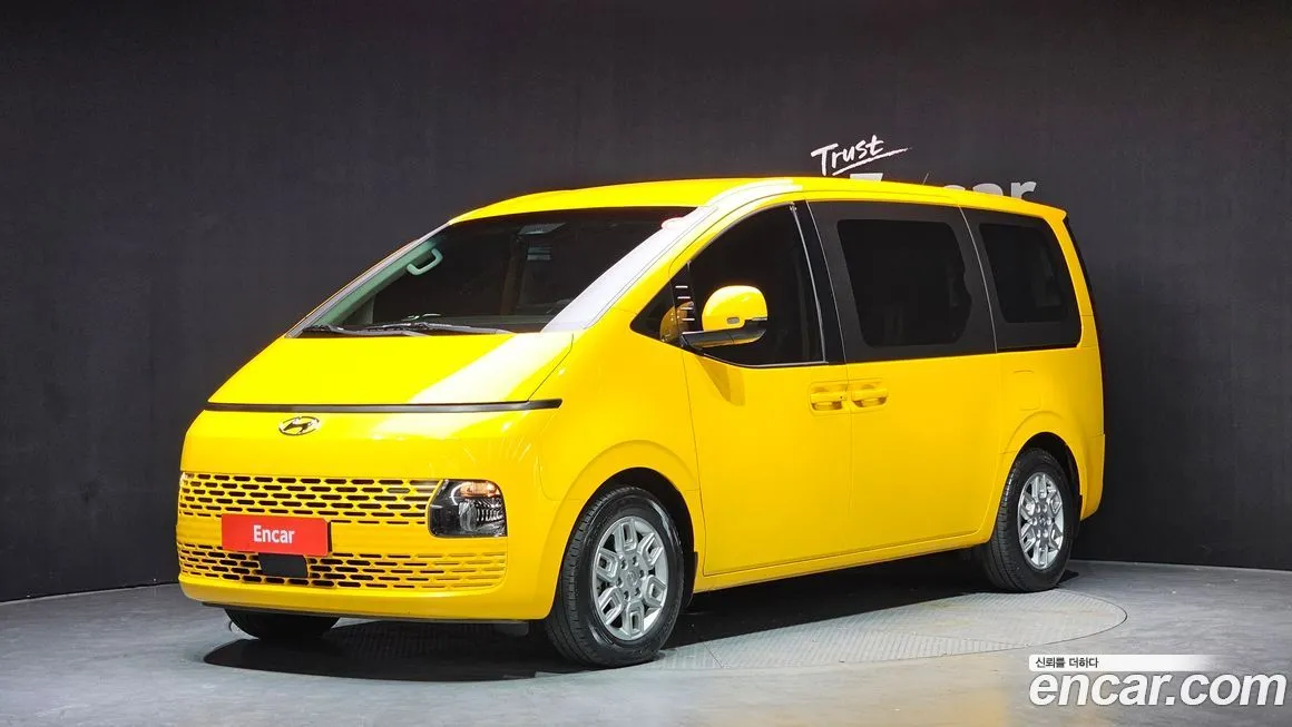 Hyundai Staria