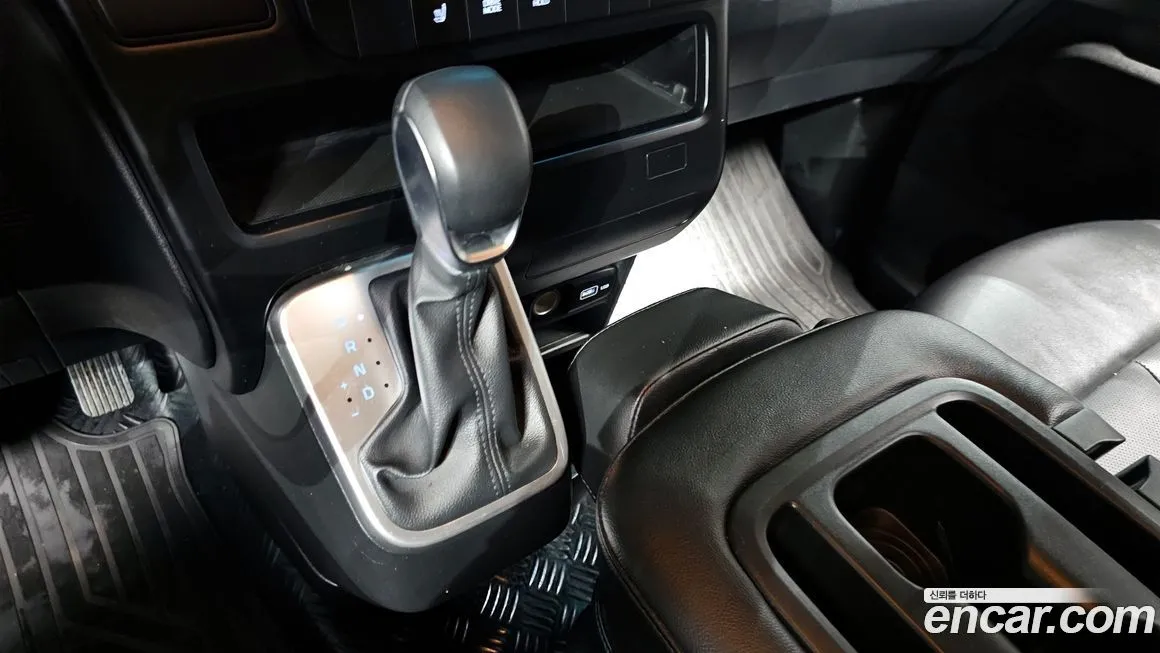 Hyundai Staria 2023 из KR, фото 8