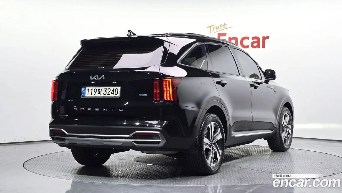 Kia Sorento — фото 9