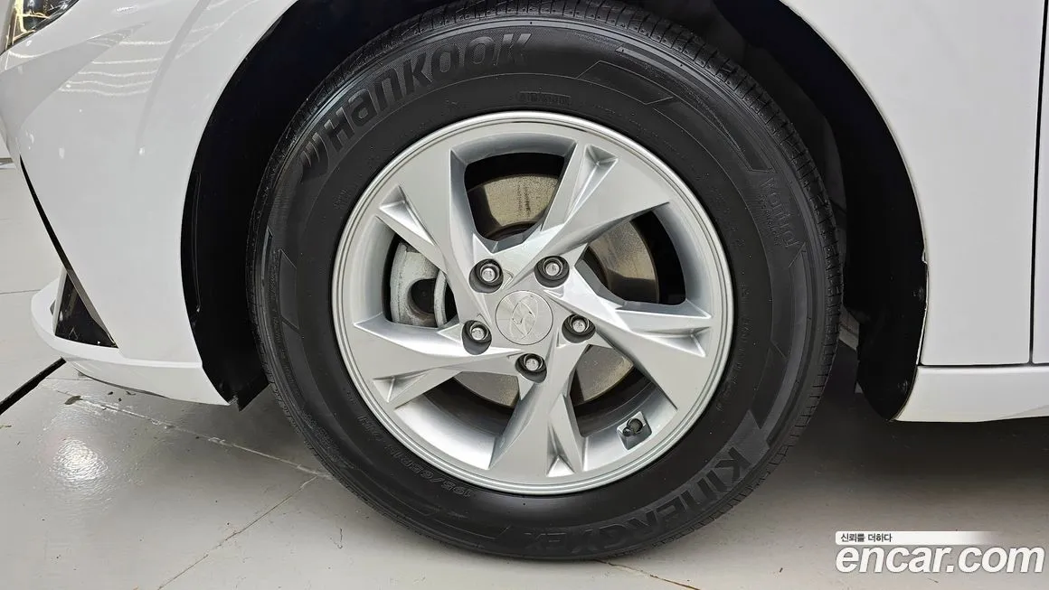 Hyundai AVANTE — фото 6