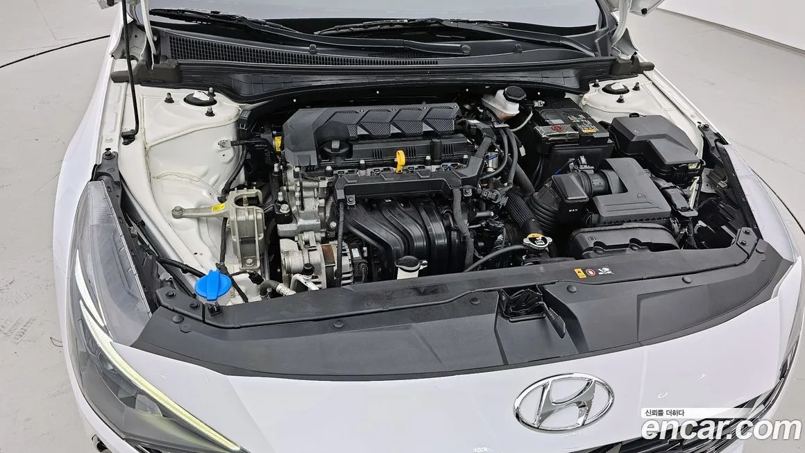 Hyundai AVANTE — фото 8