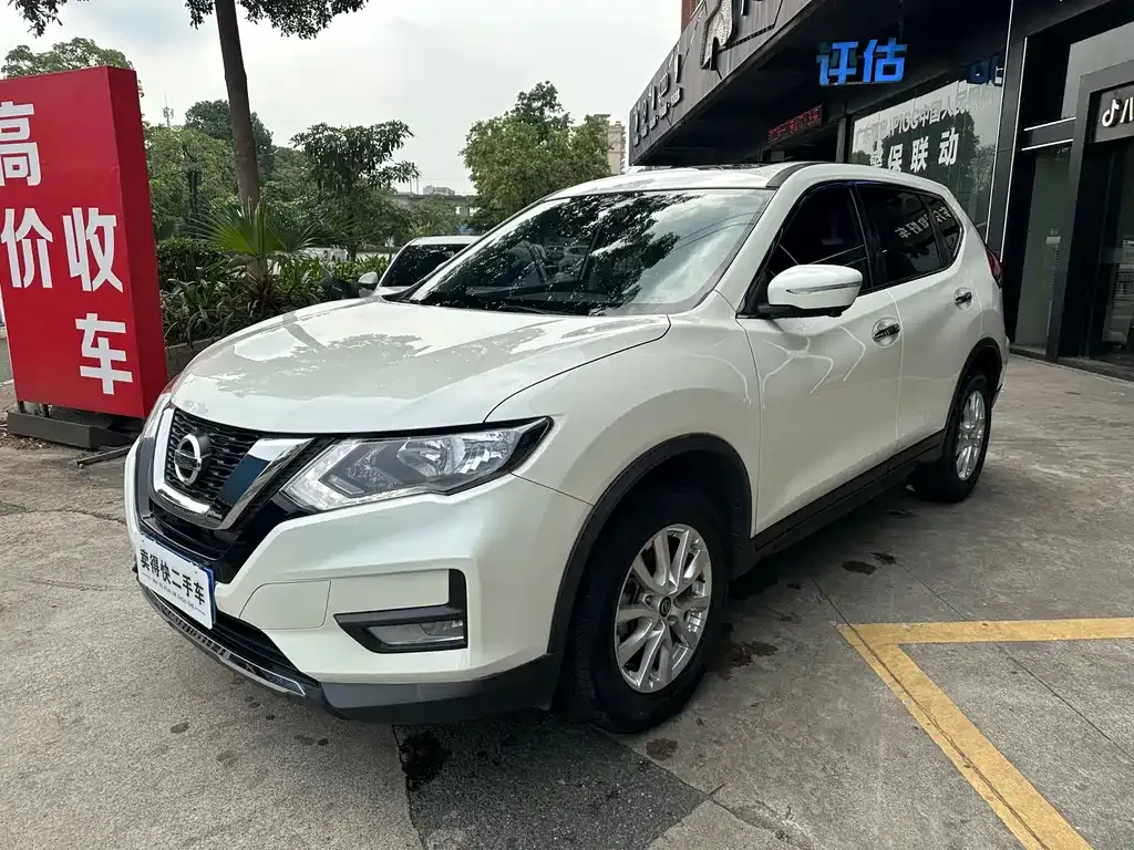 Nissan X-Trail 2021 из CN, фото 1