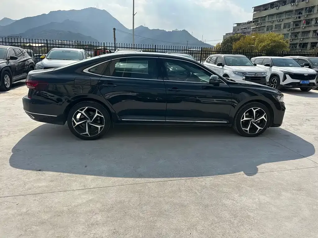 Volkswagen Passat — фото 3