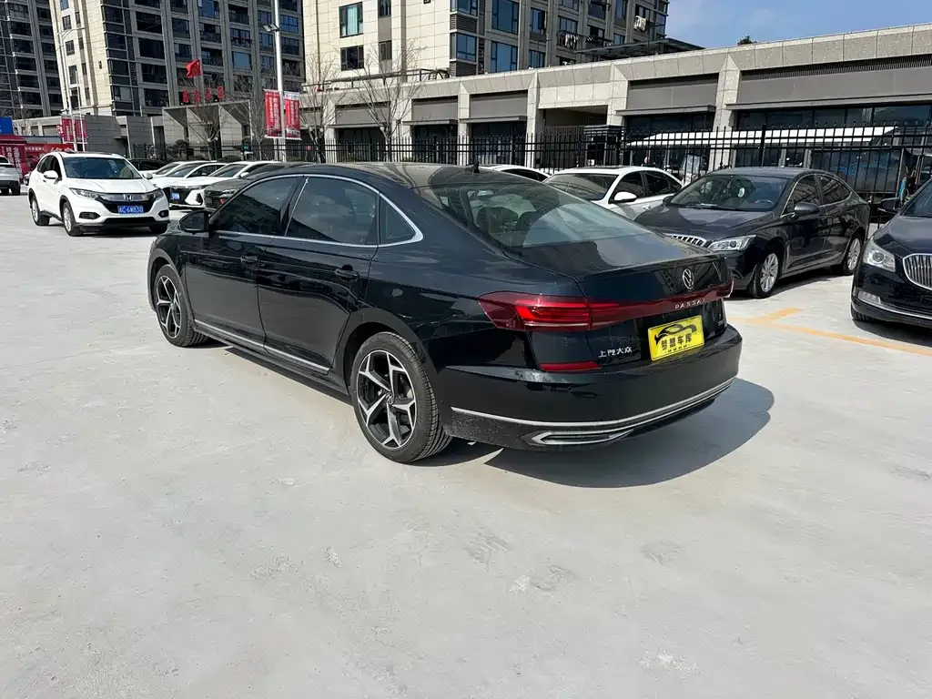 Volkswagen Passat — фото 2