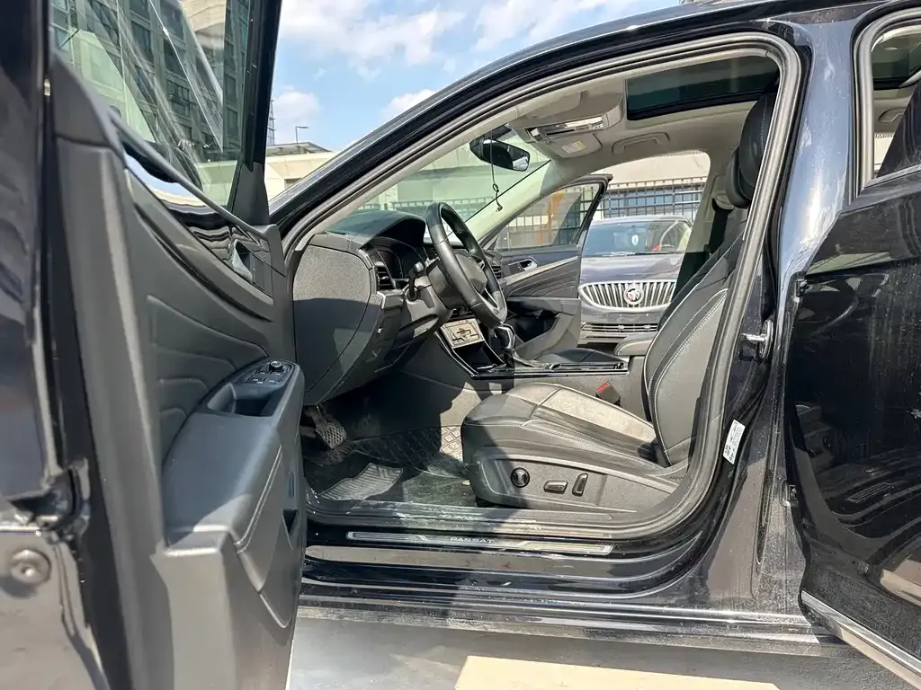 Volkswagen Passat — фото 7