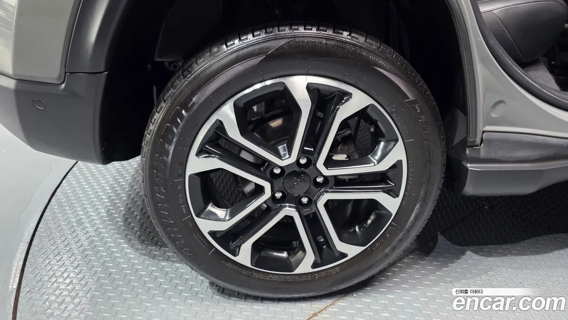 Jeep Compass 2022 из KR, фото 9