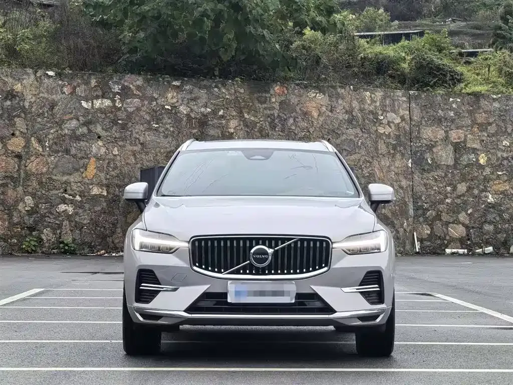 Volvo XC60 — фото 7