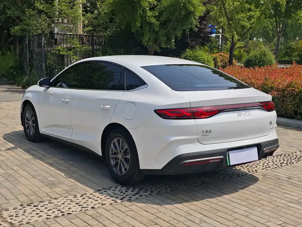 BYD Qin L — фото 7