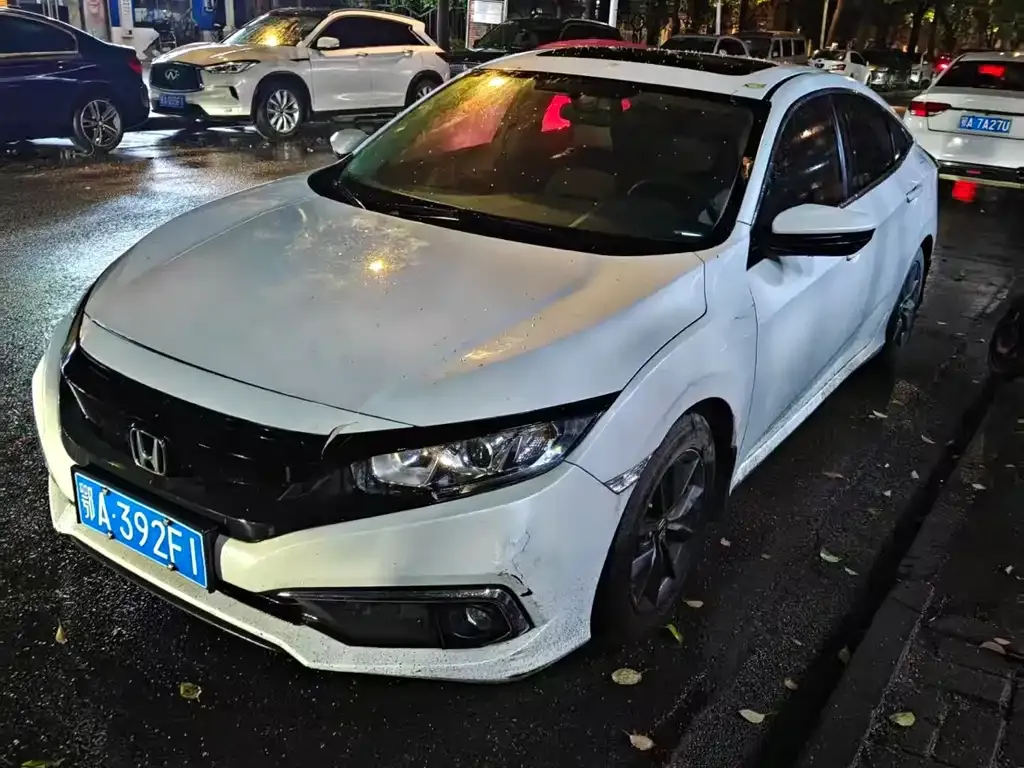 Honda Civic — фото 1