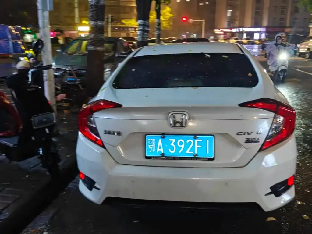 Honda Civic — фото 3