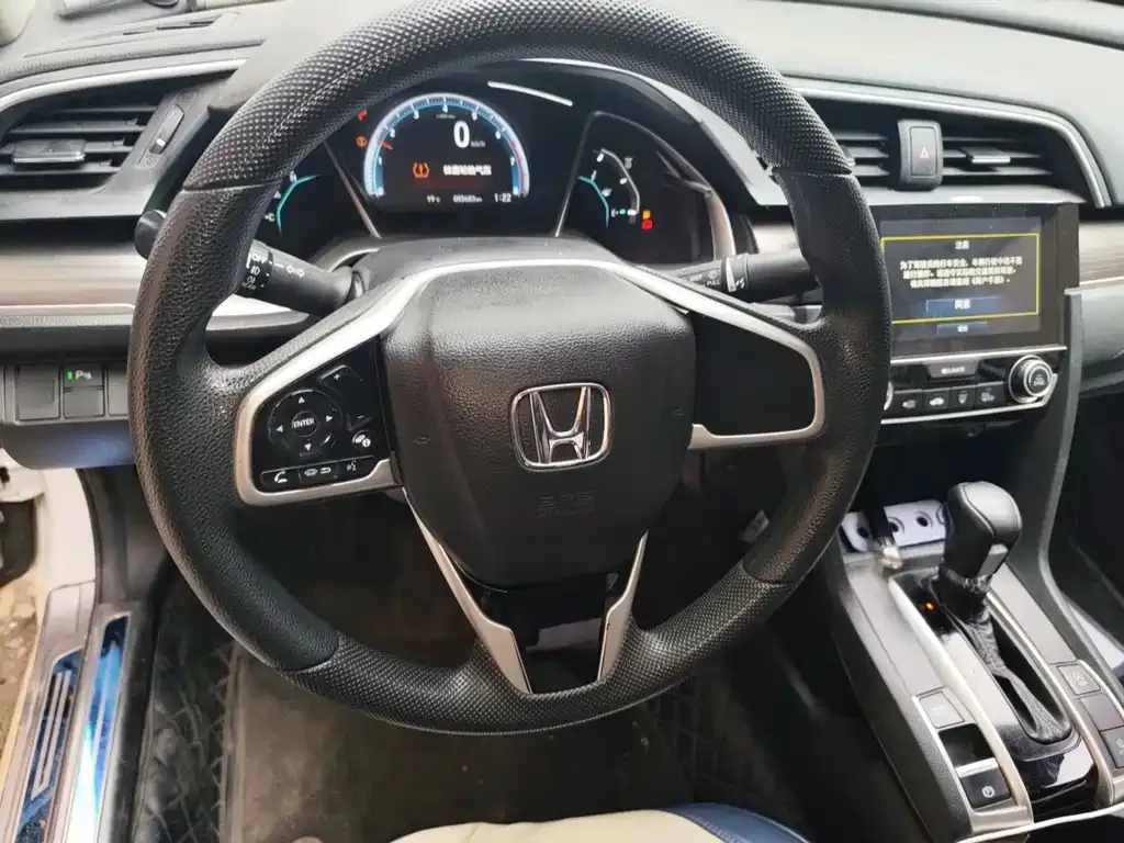 Honda Civic — фото 9