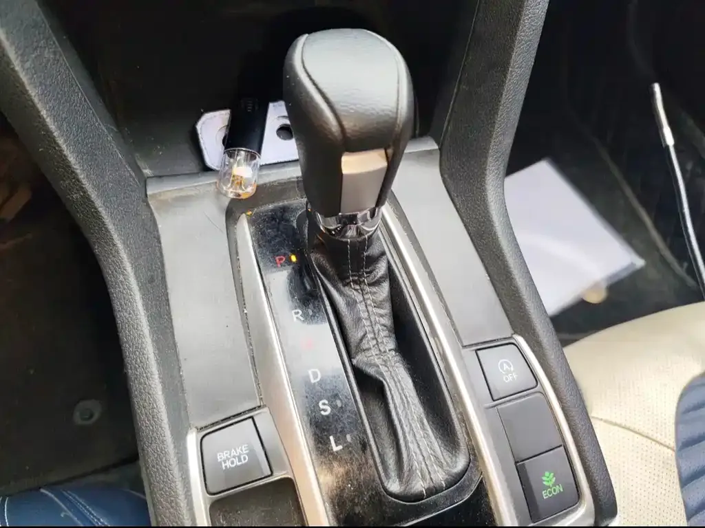 Honda Civic — фото 8