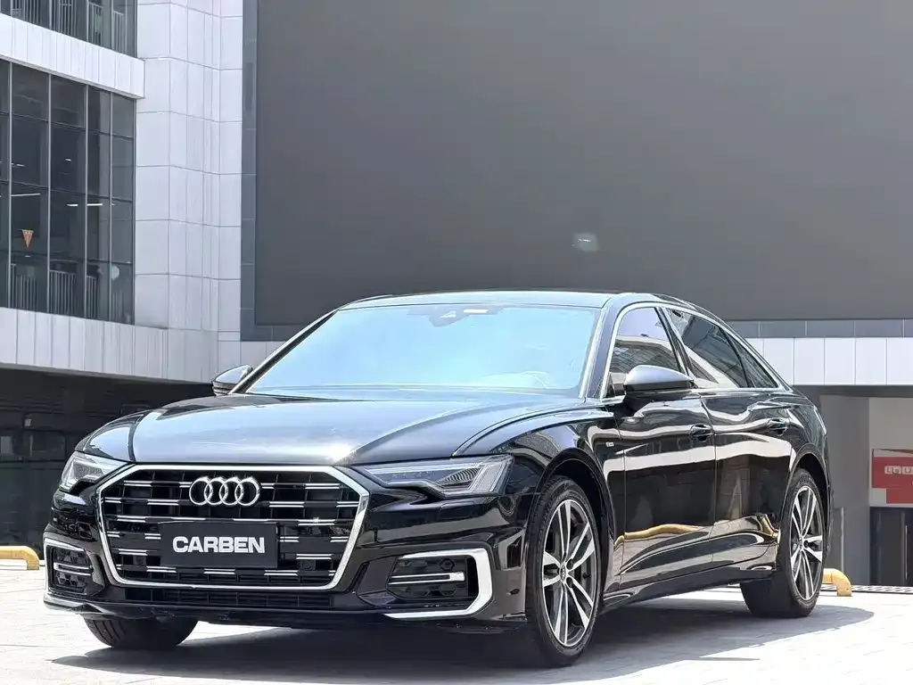 Audi A6L — фото 1