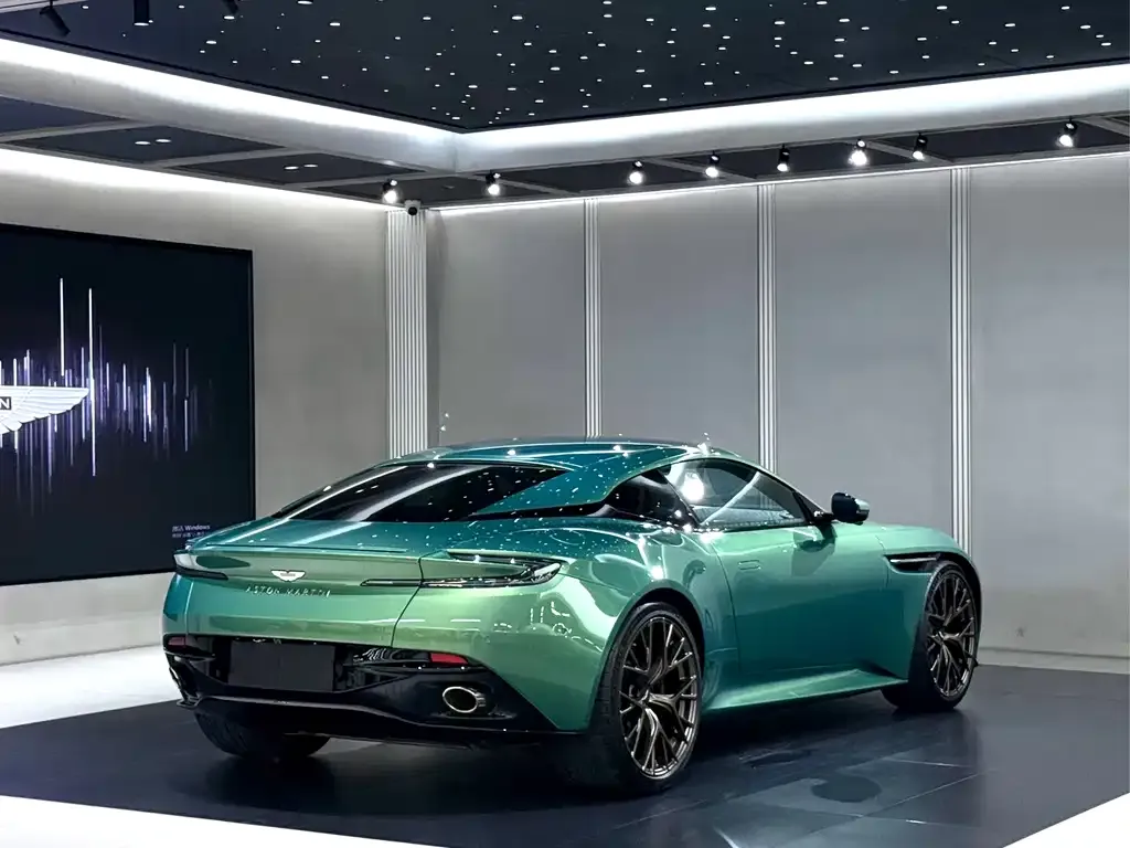 Aston Martin DB12 2025 из CN, фото 6