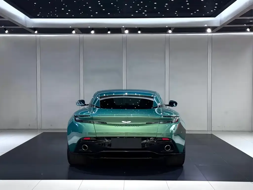 Aston Martin DB12 2025 из CN, фото 2