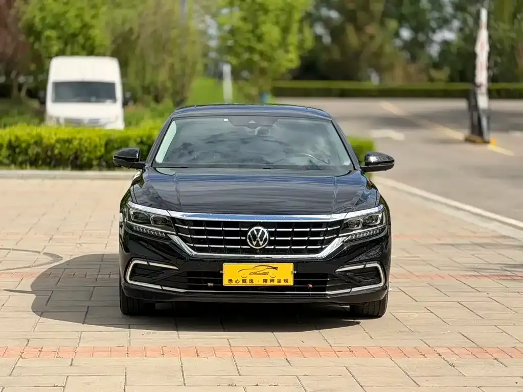 Volkswagen Passat — фото 6