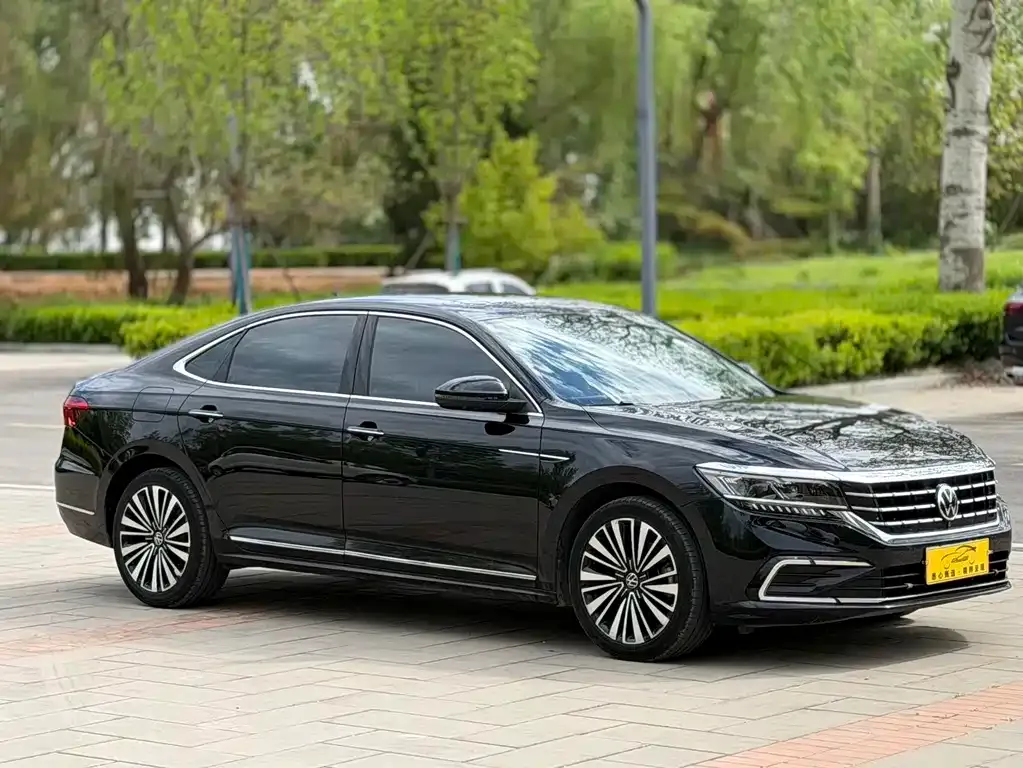 Volkswagen Passat — фото 5