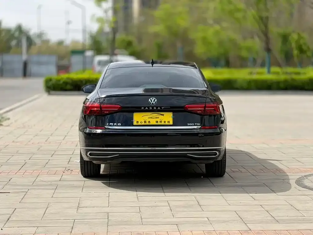 Volkswagen Passat — фото 4