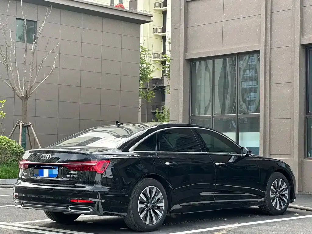 Audi A6L — фото 4