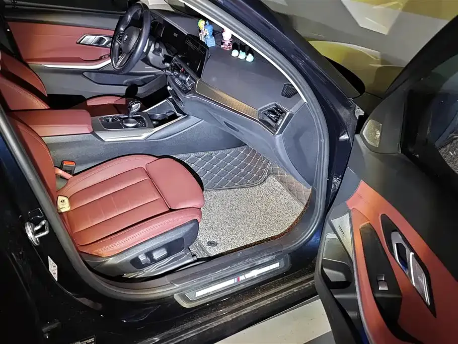 BMW 3 Series 2021 из CN, фото 10