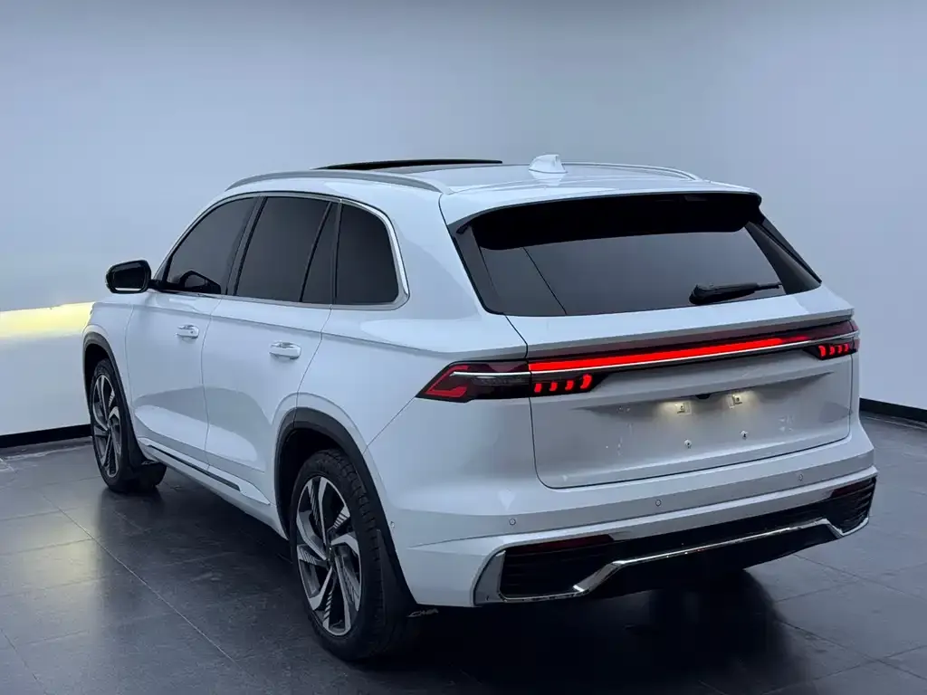 Geely Xingyue L — фото 10