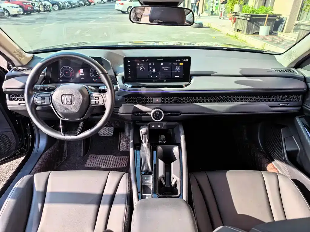 Honda Accord — фото 3