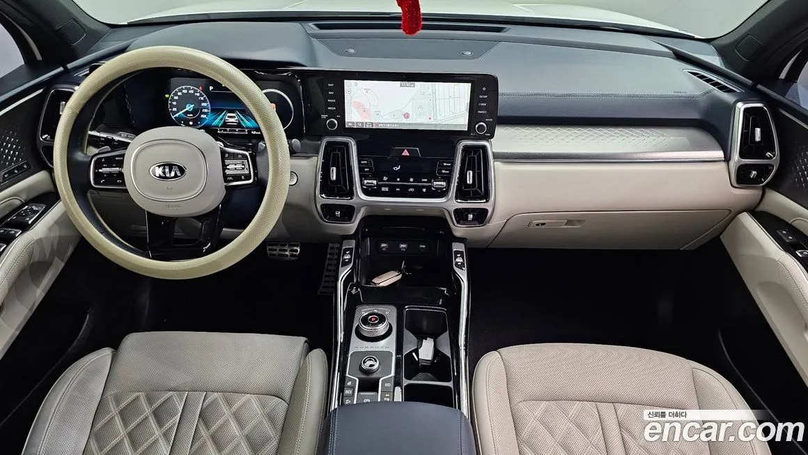 Kia Sorento — фото 8