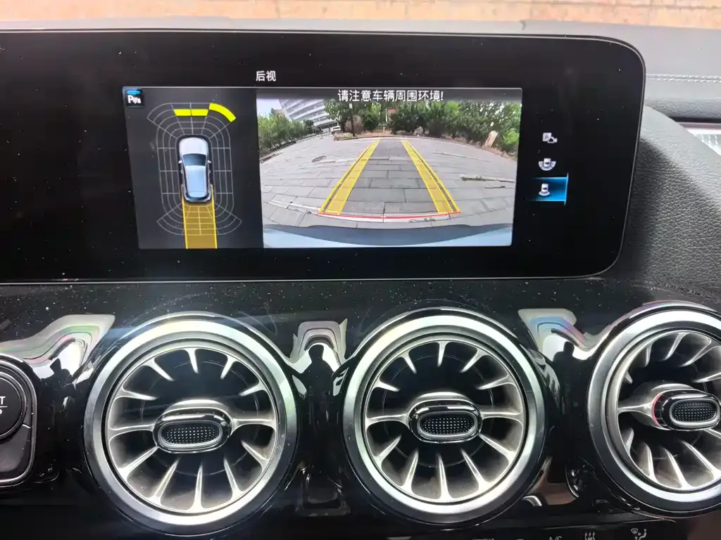 Mercedes-Benz EQA 2025 из CN, фото 2