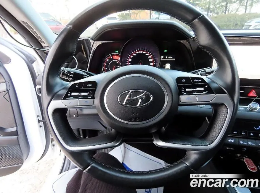 Hyundai AVANTE — фото 8