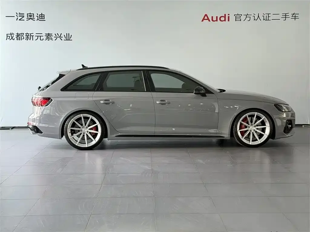 Audi RS 4 2023 из CN, фото 9