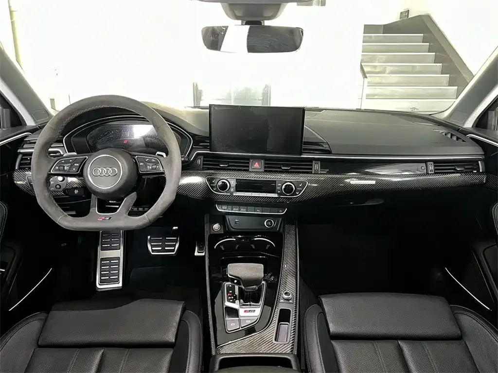 Audi RS 4 2023 из CN, фото 7