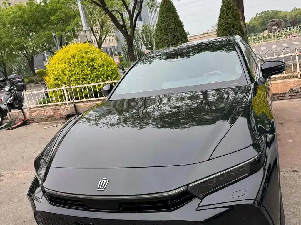 Toyota Crown SportCross 2025 из CN, фото 3