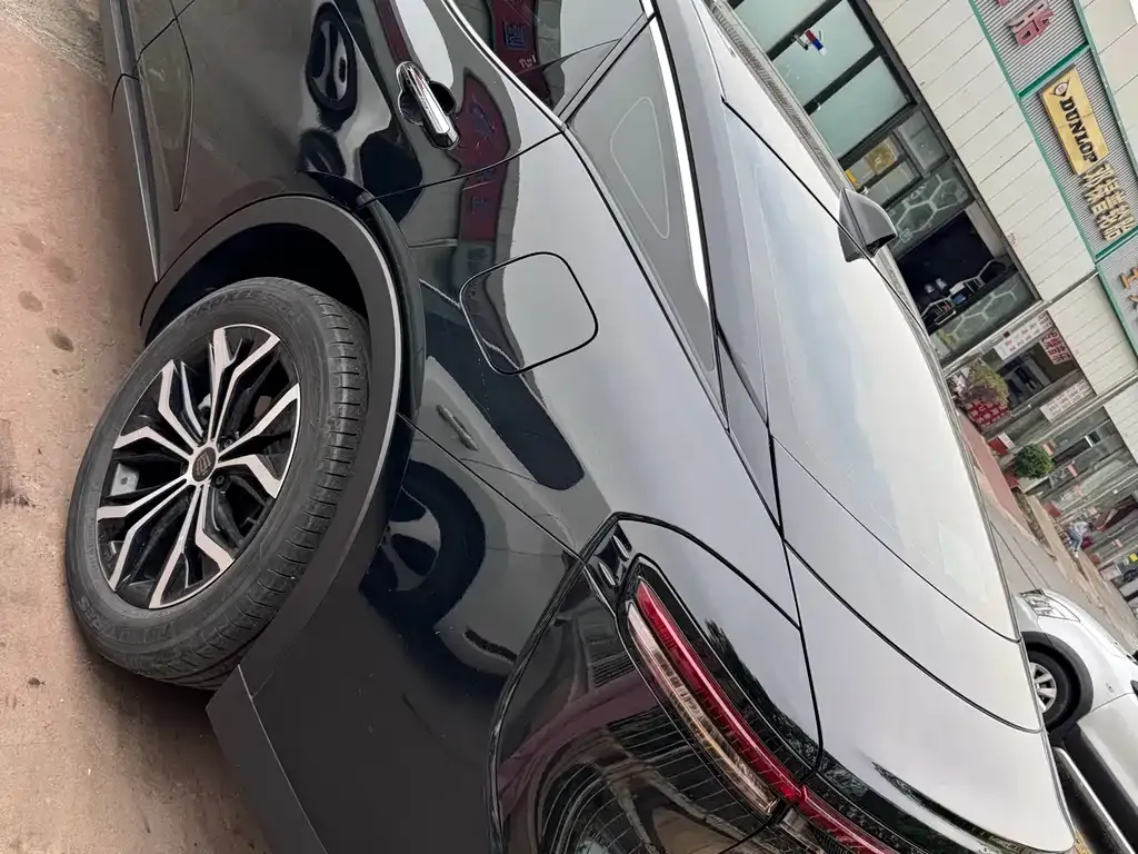Toyota Crown SportCross 2025 из CN, фото 8