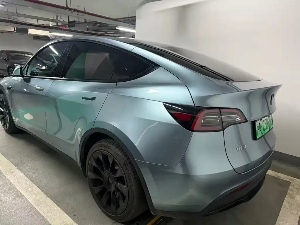 Tesla Model Y — фото 7