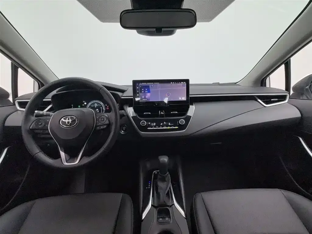 Toyota Corolla — фото 3