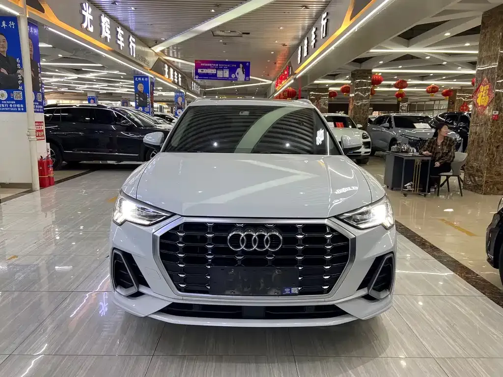 Audi Q3 — фото 9