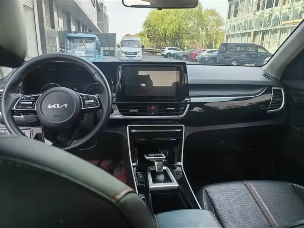 Kia KX3 2022 из CN, фото 3