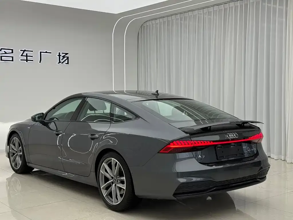 Audi A7 — фото 5